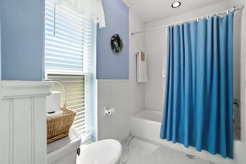 Bath - 218 Tree Trunk Dr, Spring, TX 77388 photo 6 of 6