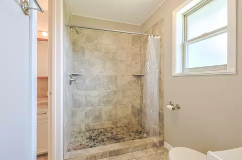 Bath - 2934 Goodson Loop, Pinehurst, TX 77362 photo 1 of 3