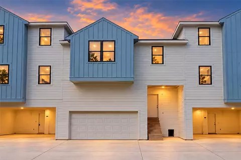 2033 Oak Forest Dr, Houston, TX 77018