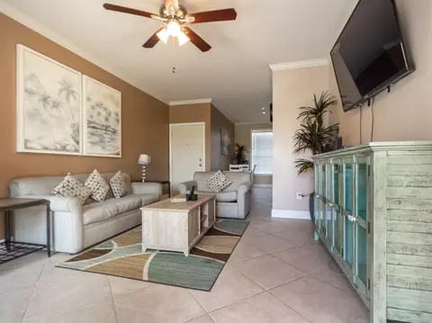 7000 Seawall Blvd #813, Galveston, TX 77551