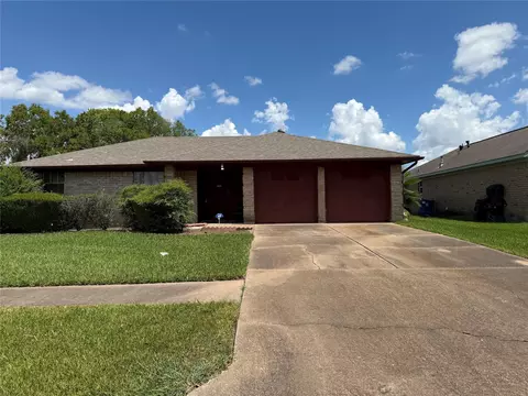 6511 Marisol Dr, Houston, TX 77083
