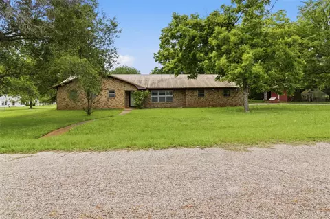 240 Sycamore St, Alto, TX 75925