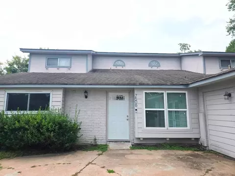 7506 Nightingale Cir, Texas City, TX 77591