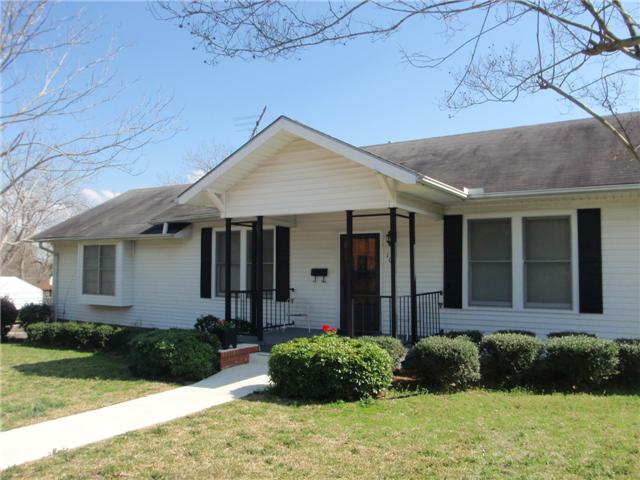 107 W Bryan St, Brenham, TX 77833 photo 1