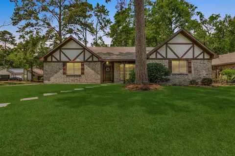 3747 Clear Falls Dr, Kingwood, TX 77339
