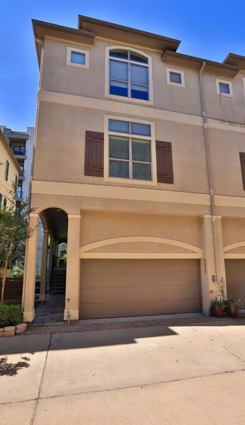 6838 Staffordshire Blvd, Houston, TX 77030