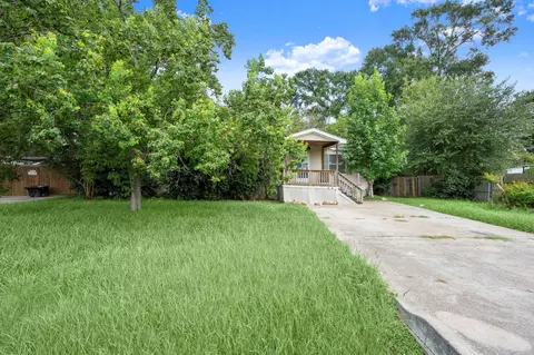 Exterior - 16495 Taurus Ct, Conroe, TX 77306 photo 5 of 6