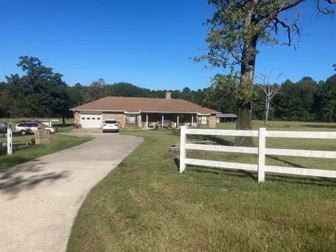 242 Blue Bonnett Rdg, Trinity, TX 75862 photo 1