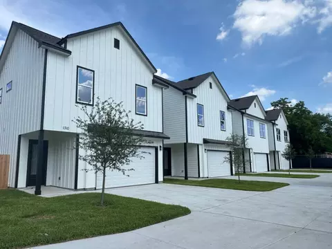 1310 Duff Ln, Houston, TX 77022