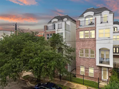 4120 Driscoll St, Houston, TX 77098