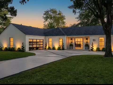215 Tamerlaine Dr, Houston, TX 77024