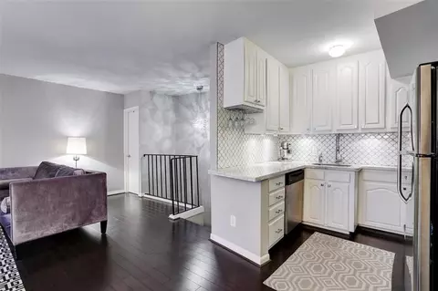 3401 Timmons Ln #26, Houston, TX 77027