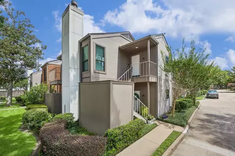 1201 Bering Dr #36, Houston, TX 77057