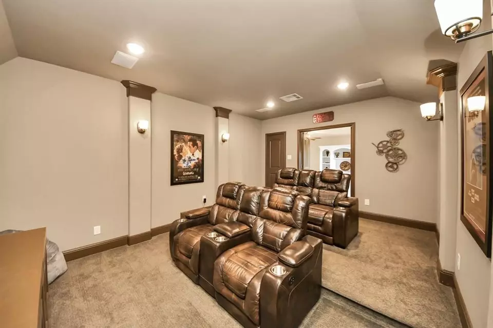 Entry Way - 1525 Noble Way Ct, League City, TX 77573 photo 5 of 6