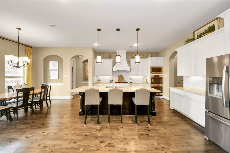 Kitchen - 1525 Noble Way Ct, League City, TX 77573 photo 2 of 6