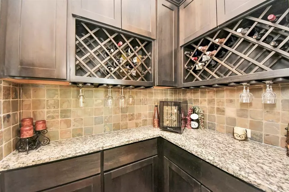 Kitchen - 1525 Noble Way Ct, League City, TX 77573 photo 1 of 6