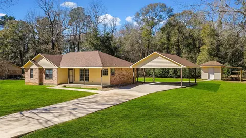 195 Oak Vly, Livingston, TX 77351