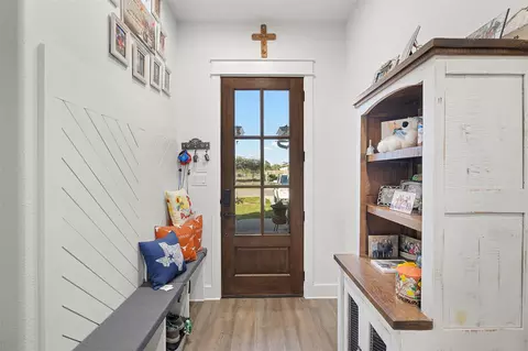 Entry Way - 149 Windmill Rd, Somerville, TX 77879 photo 1 of 1