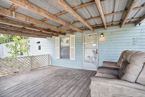 Exterior - 283 Walnut Cove Rd, Onalaska, TX 77360 photo 2 of 4