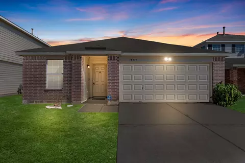 16810 Perryton Ln, Houston, TX 77073