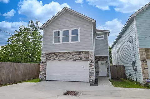 8630 Scott St, Houston, TX 77051