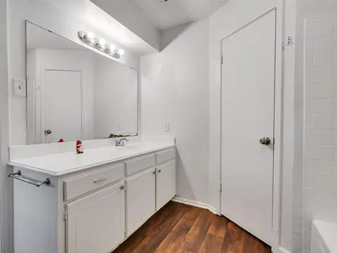 Bath - 5602 Rivergate Dr, Spring, TX 77373 photo 2 of 4