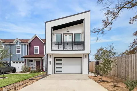 9233 Madera Rd, Houston, TX 77078