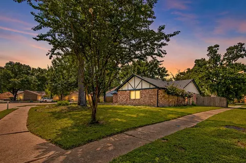 Exterior - 17811 Hawk Haven Ln, Spring, TX 77379 photo 4 of 5
