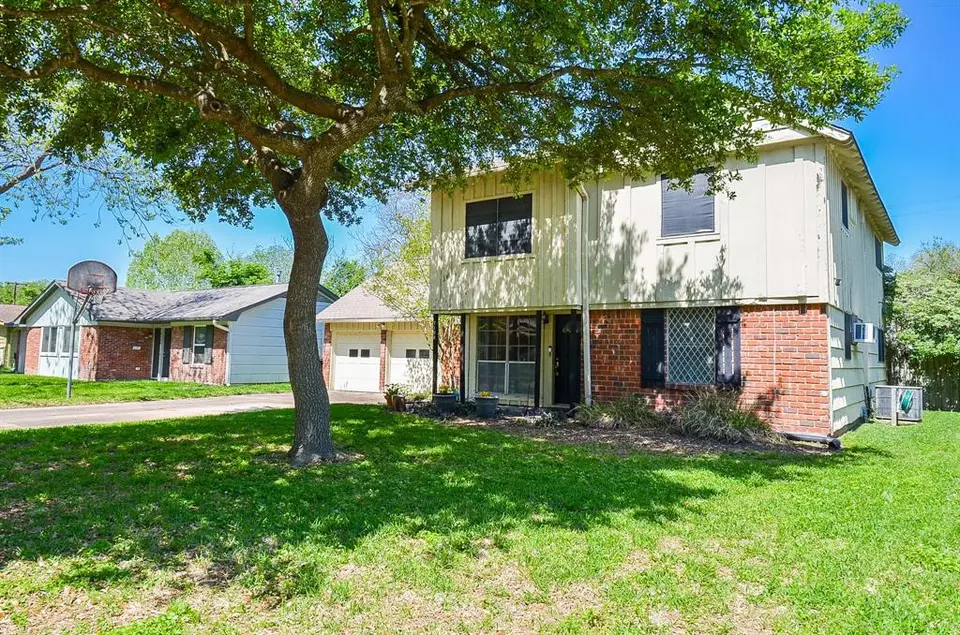 7138 Carvel Ln, Houston, TX 77074 32 Photos Movoto