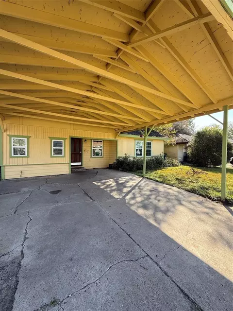 7227 Saint Augustine St, Houston, TX 77021 photo 2