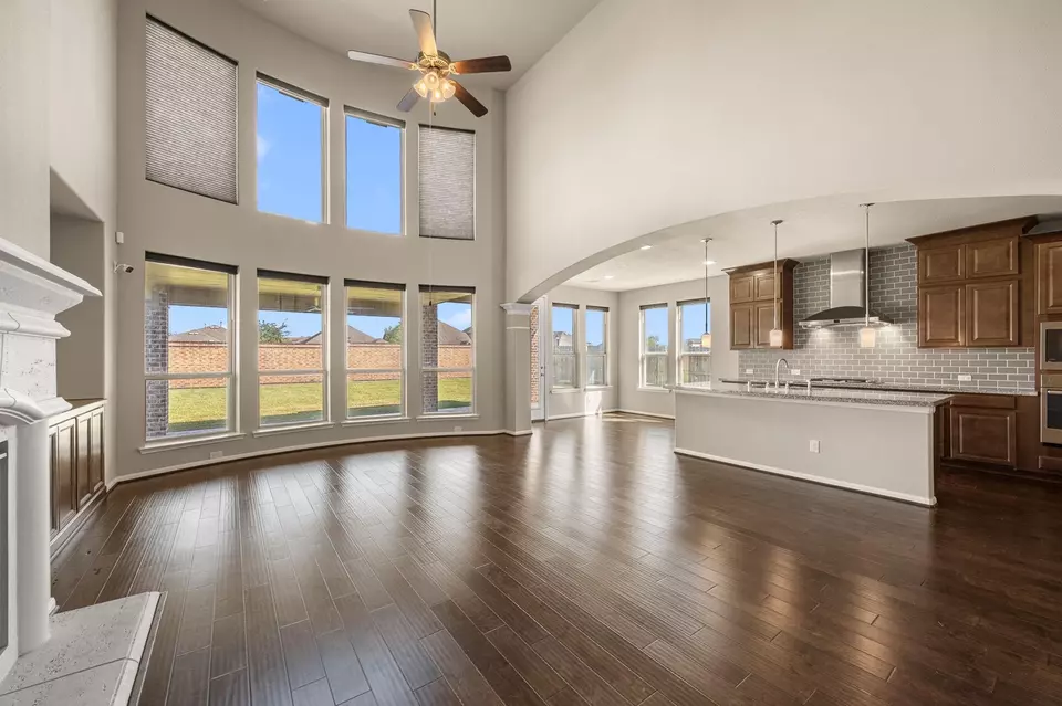 Living - 15438 Hopkins Cedar Dr, Humble, TX 77346 photo 5 of 12