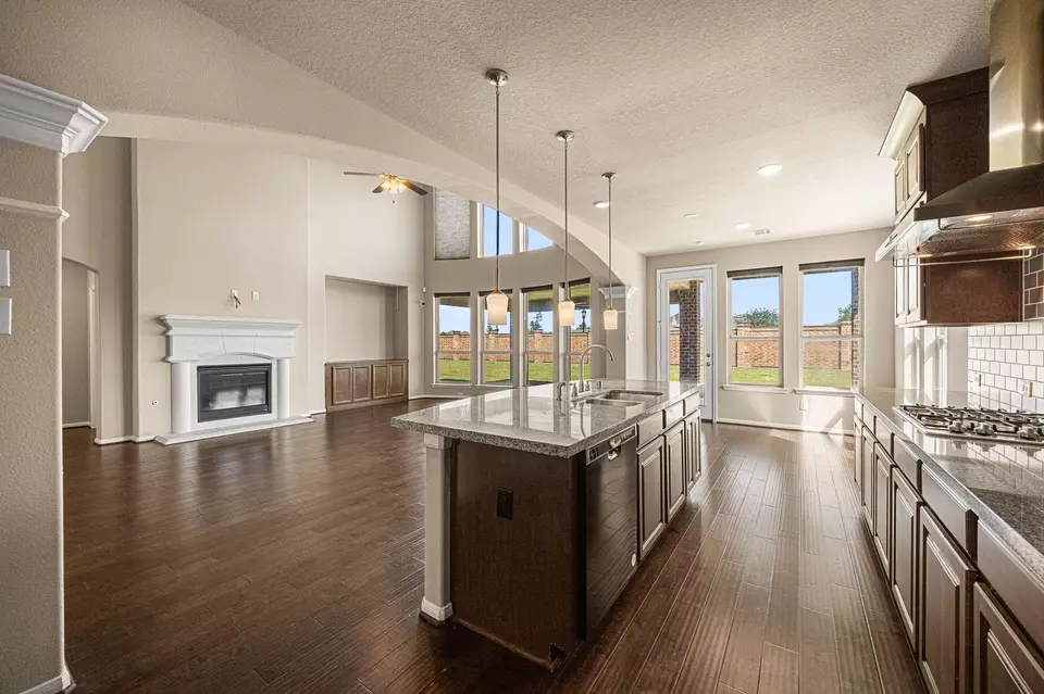 Living - 15438 Hopkins Cedar Dr, Humble, TX 77346 photo 9 of 12