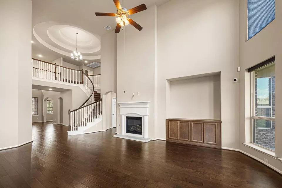 Living - 15438 Hopkins Cedar Dr, Humble, TX 77346 photo 7 of 12