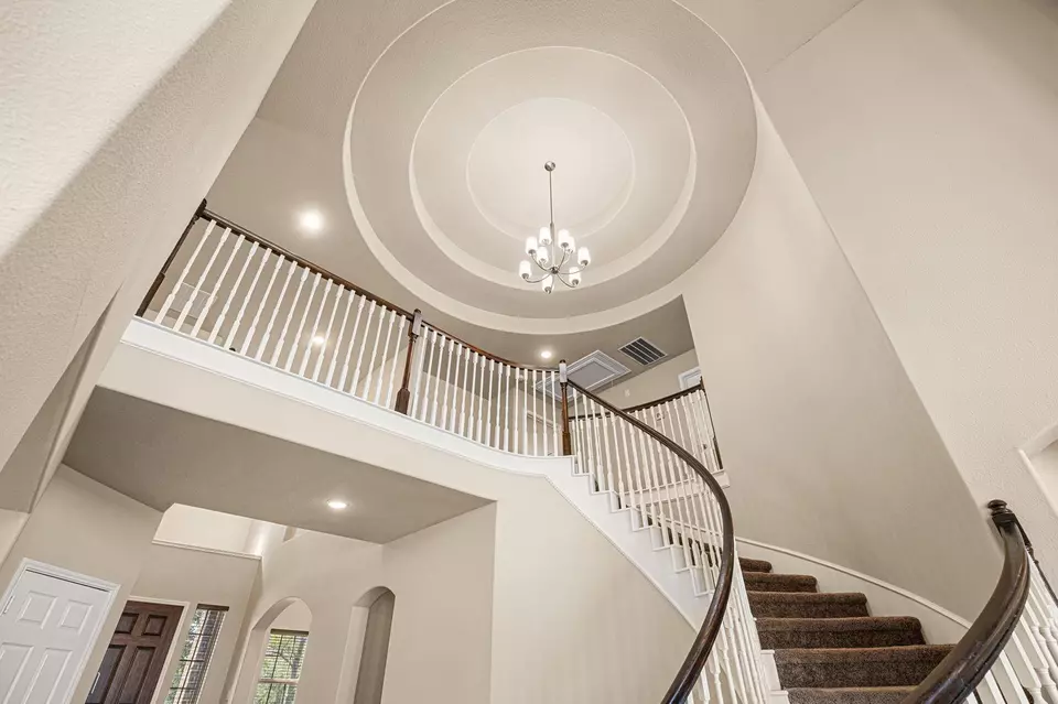 Entry Way - 15438 Hopkins Cedar Dr, Humble, TX 77346 photo 2 of 6