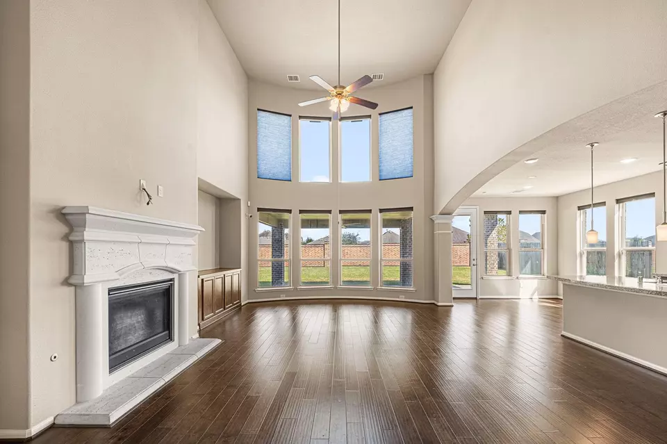 Living - 15438 Hopkins Cedar Dr, Humble, TX 77346 photo 8 of 12