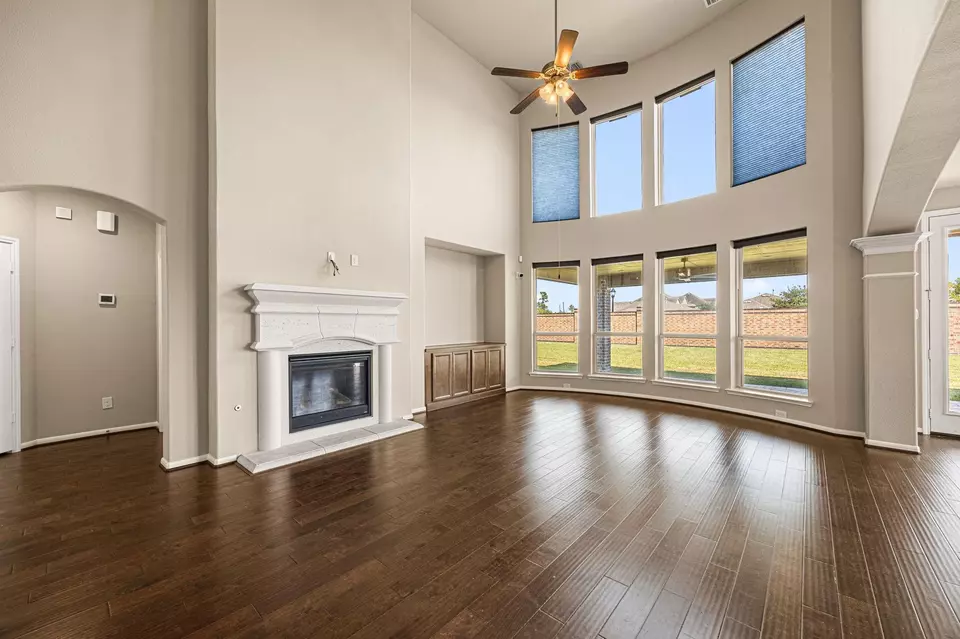 Living - 15438 Hopkins Cedar Dr, Humble, TX 77346 photo 4 of 12
