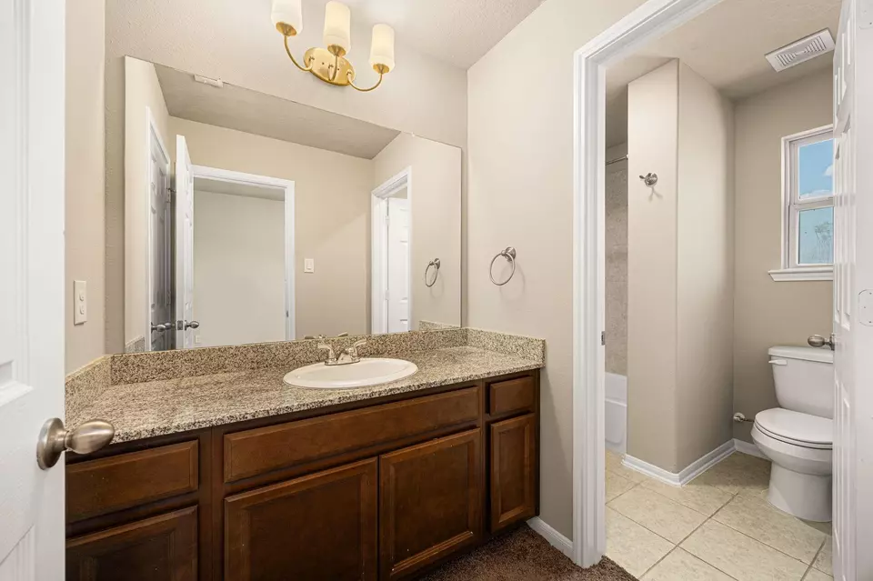 Bath - 15438 Hopkins Cedar Dr, Humble, TX 77346 photo 7 of 8