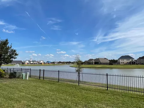 823 Aqua Vis, Richmond, TX 77469