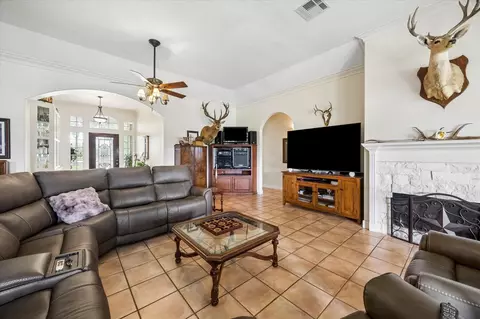 Living - 25812 Kickapoo Rd, Hockley, TX 77447 photo 2 of 4