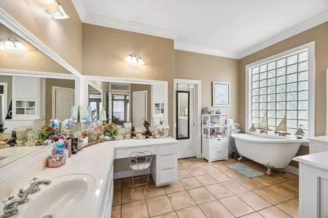 Bath - 25812 Kickapoo Rd, Hockley, TX 77447 photo 1 of 6