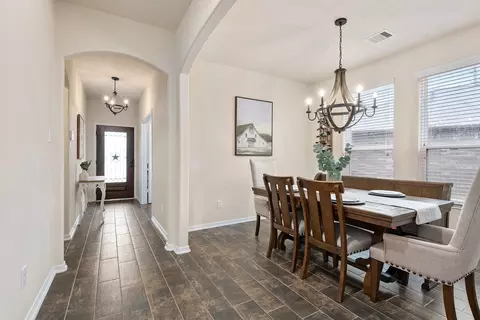 Entry Way - 2509 Quartz Trl, Spring, TX 77386 photo 2 of 7