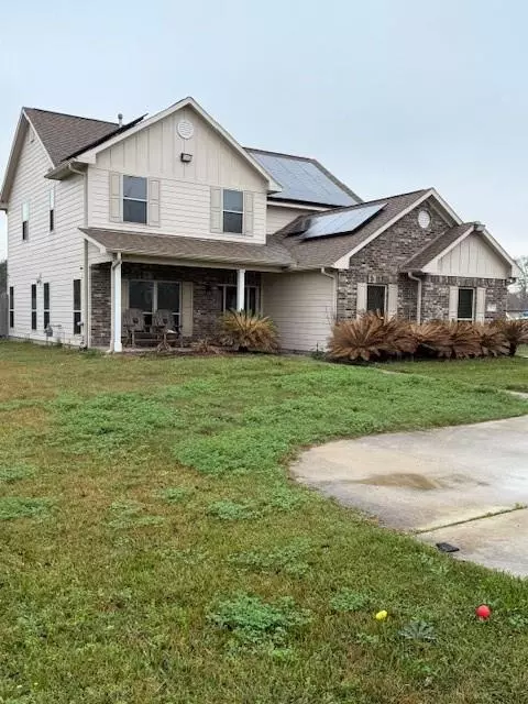 7 N Pine Rd, Texas City, TX 77591
