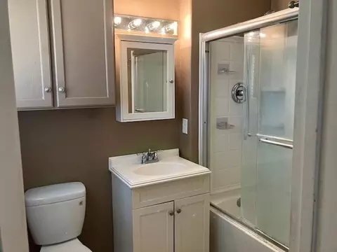 Bath - 407 Wilson Rd, Conroe, TX 77301 photo 1 of 3
