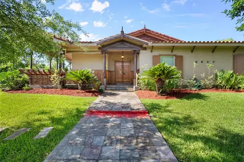 6962 Amie Ln, Pearland, TX 77584
