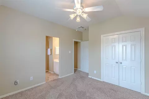 Bedroom - 17819 Gables Bend Dr, Tomball, TX 77377 photo 6 of 8