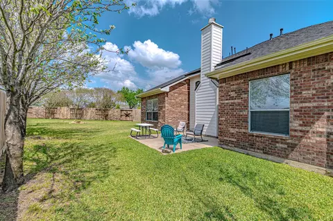 Exterior - 17819 Gables Bend Dr, Tomball, TX 77377 photo 5 of 6