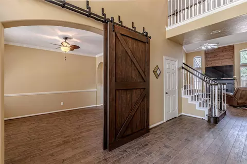 Entry Way - 17819 Gables Bend Dr, Tomball, TX 77377 photo 4 of 9