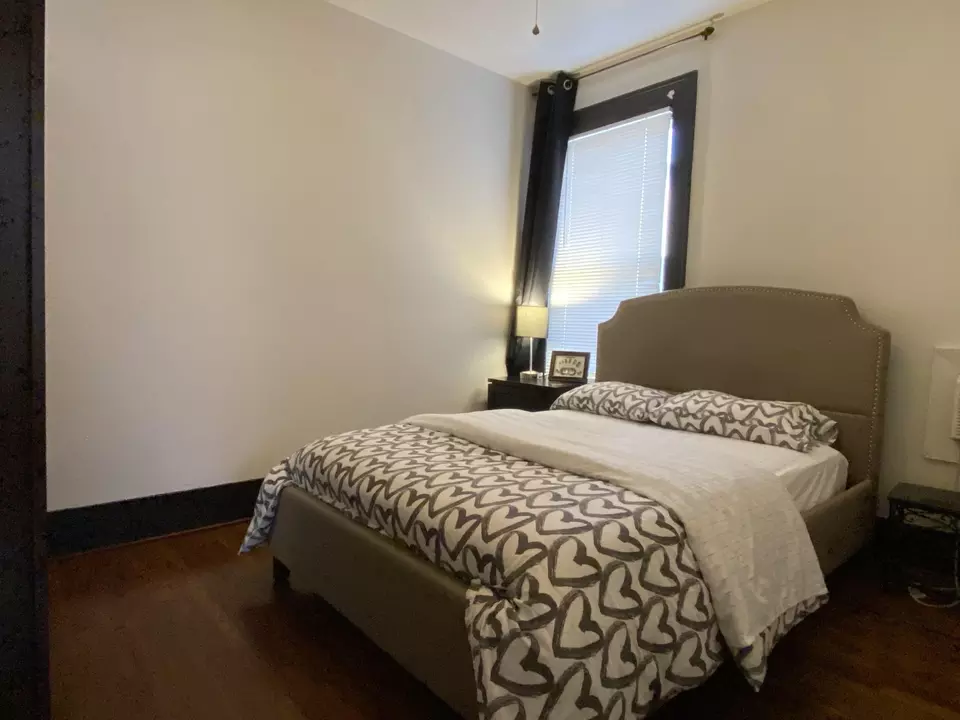 Bedroom - 1910 Blodgett St, Houston, TX 77004 photo 2 of 5