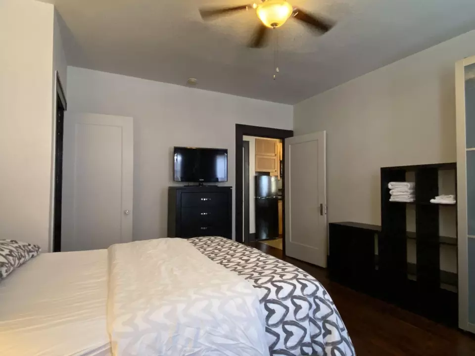 Bedroom - 1910 Blodgett St, Houston, TX 77004 photo 4 of 5