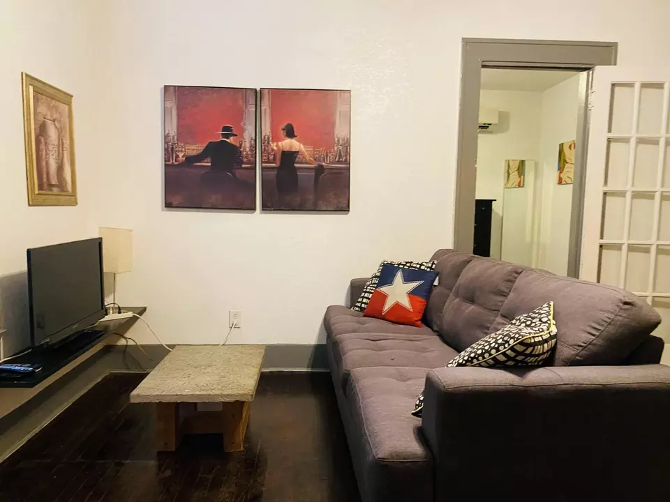 Living - 1910 Blodgett St, Houston, TX 77004 photo 5 of 7
